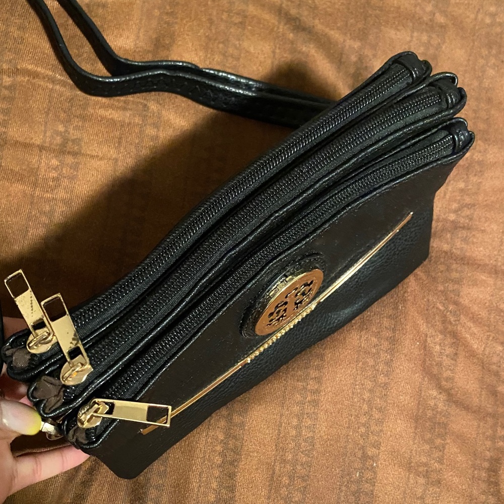 Purse - Picture 2 of 3